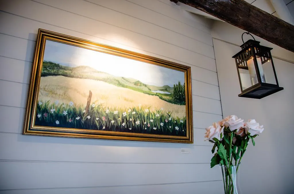 The White Queen B&B-1
