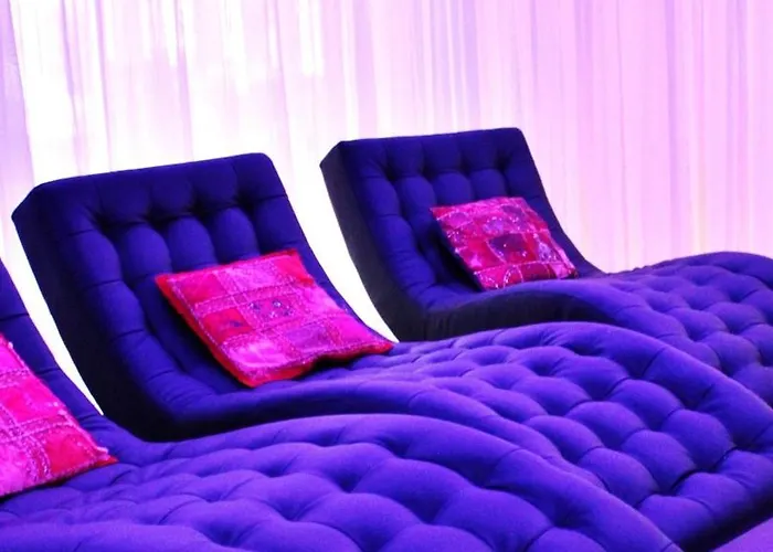 B&B: B&B A Dream City Spa & Massages